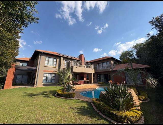 7 BEDROOM HOUSE FOR SALE IN MIDSTREAM ESTATE